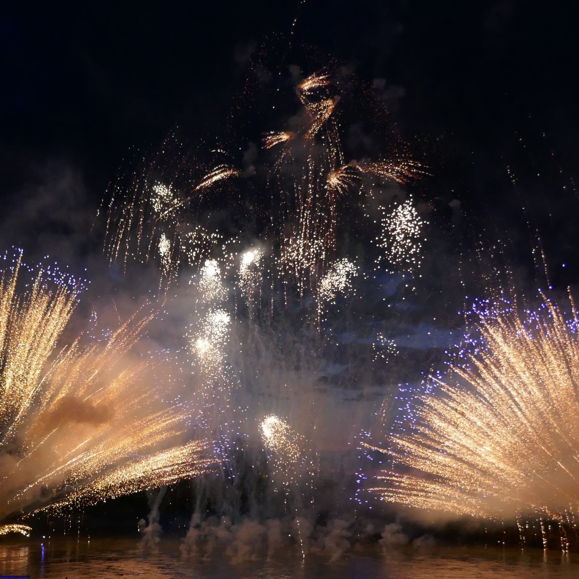 Feuerwerk für Taucherinnen und Taucher